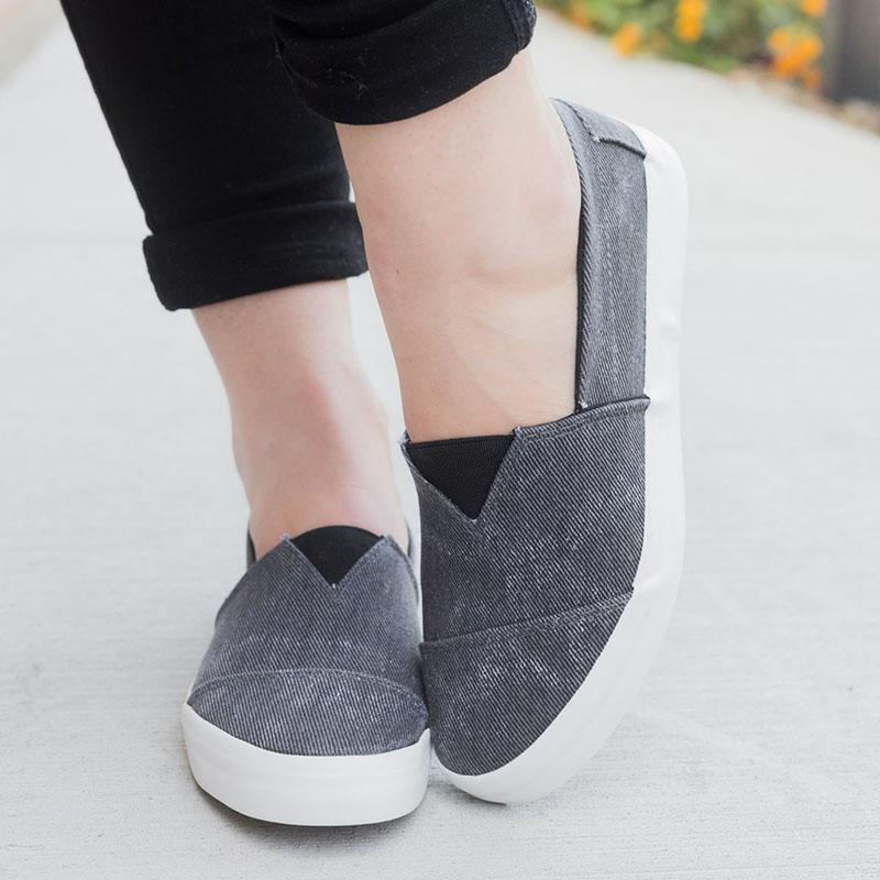 Women Fashion Non-slip Loafers Casual Slip-on Canvas Sneakers